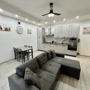 Appartamento Luxury B, Olbia